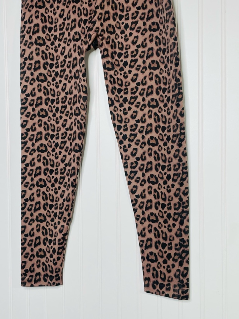 BREEZIES Leopard Seamless Tummy Smoothing Leggings A388306 - Picture 3 of 7